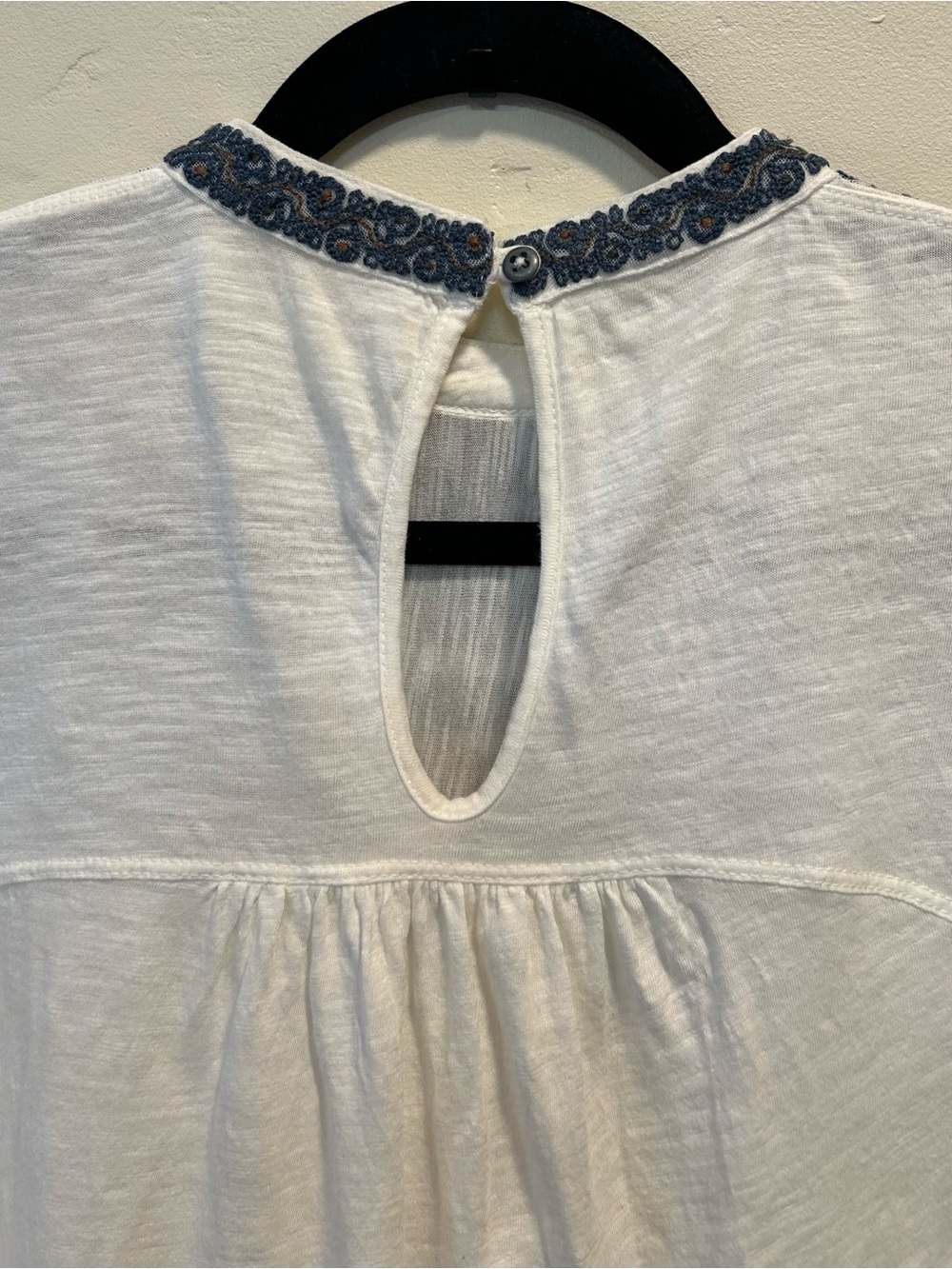 Free People Snow Bunny Ivory Blue Embroidered Top Sz S Boho Festival Indie Folk - Picture 6 of 7
